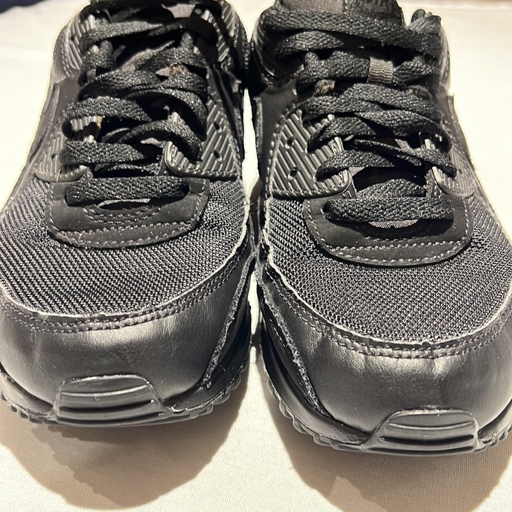 All Black Sneaker Athletic Shoes Men’s Size 9 - Picture 11 of 15